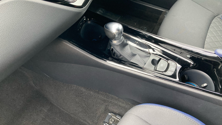 Toyota C-HR 2.0 Hybrid Dynamic 5dr CVT Hybrid Hatchback